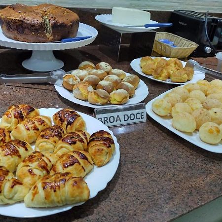 Patos Hotel 帕图斯迪米纳斯 外观 照片